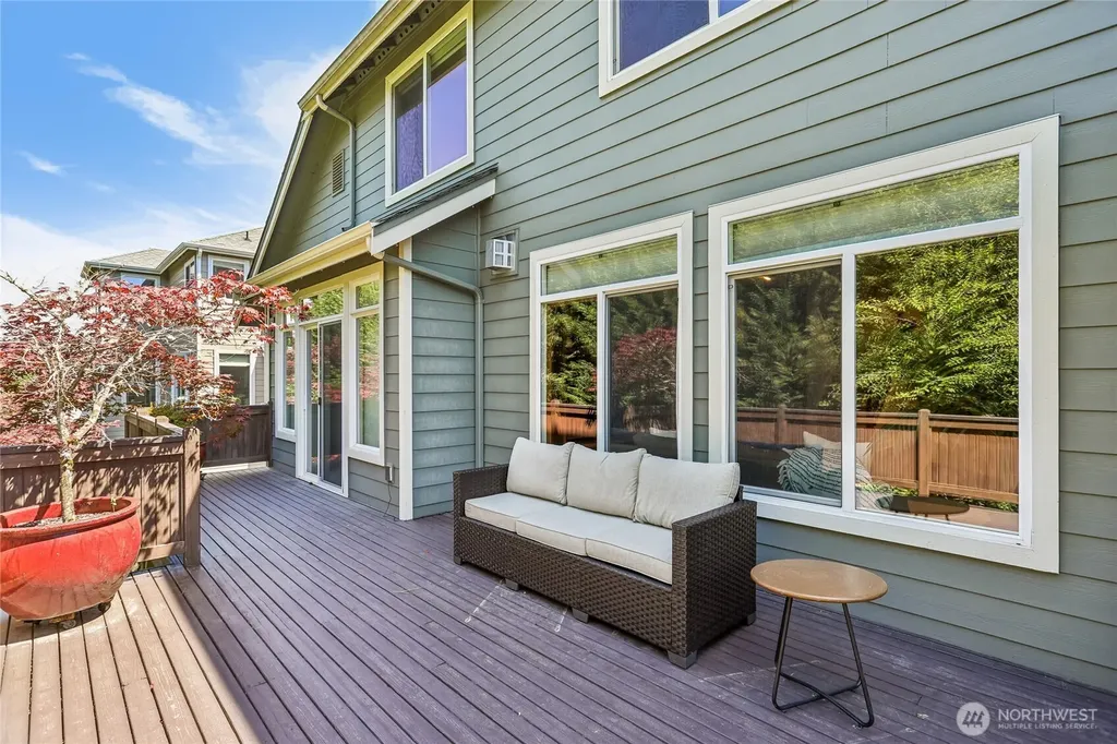 11815 157th Avenue NE Redmond WA 98052
