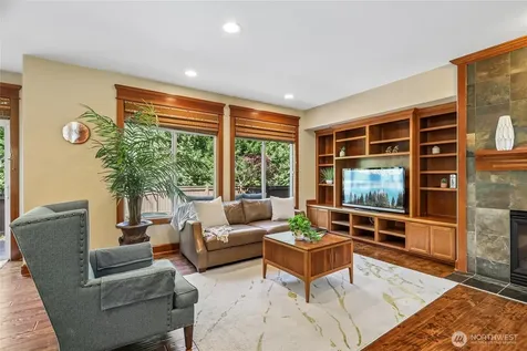 11815 157th Avenue NE Redmond WA 98052
