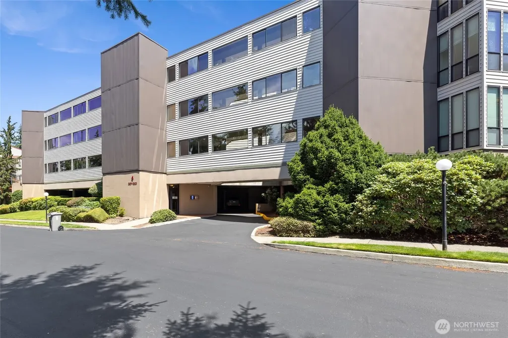 2615 S Cedar Tacoma WA 98405