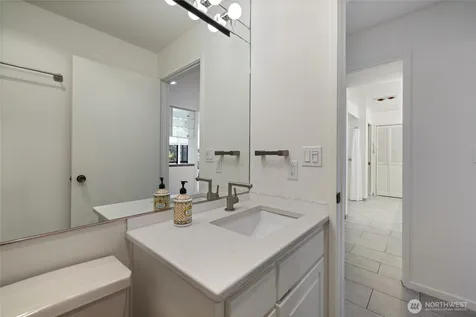 2615 S Cedar Tacoma WA 98405