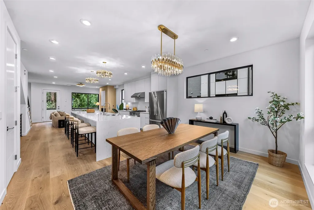 19218 77th Court NE Kenmore WA 98028