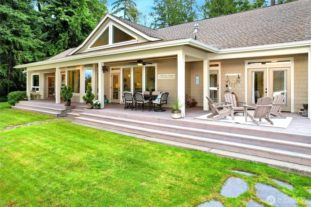 2860 E State Route 302 Belfair WA 98528