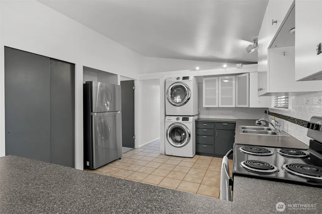 2267 Hawthorne Street Ferndale WA 98248