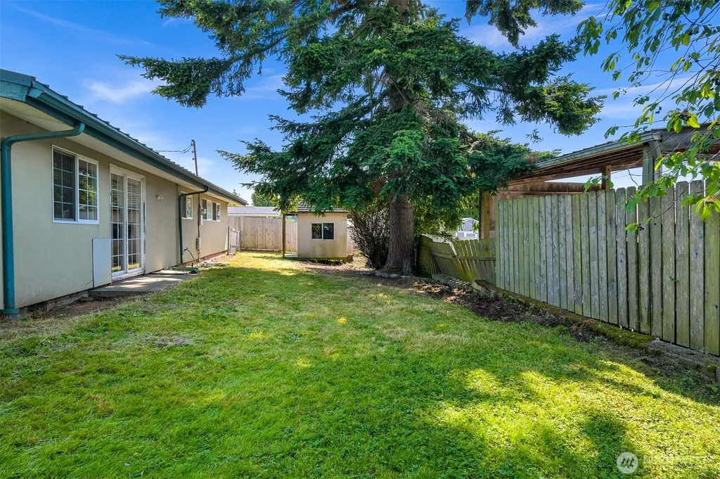 2267 Hawthorne Street Ferndale WA 98248