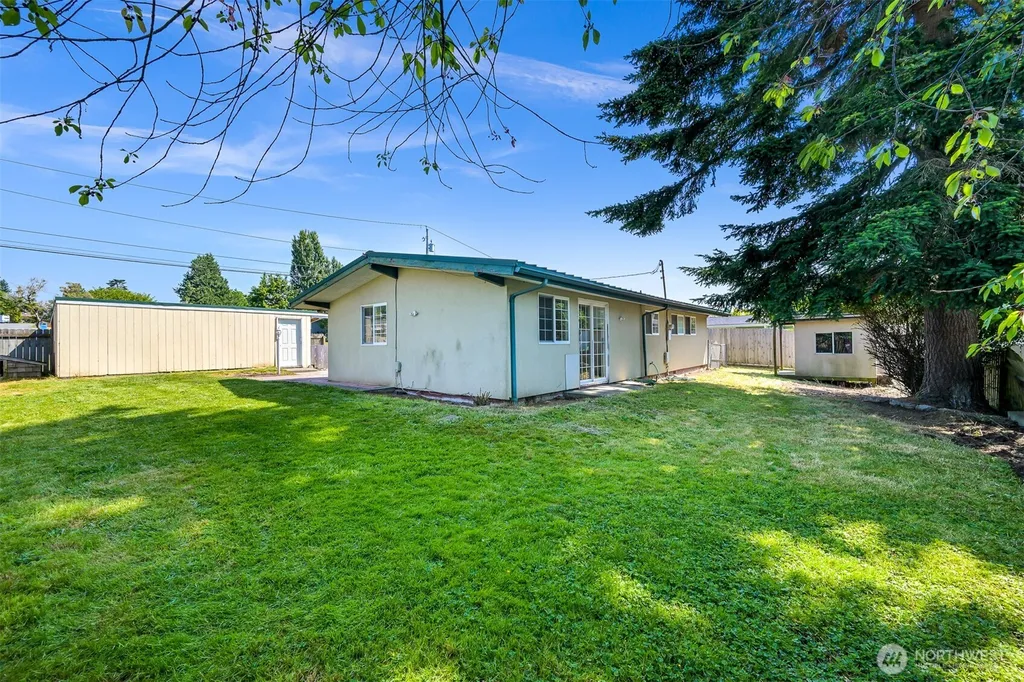 2267 Hawthorne Street Ferndale WA 98248