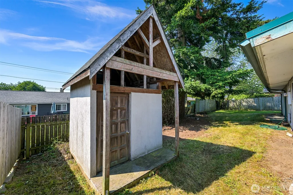 2267 Hawthorne Street Ferndale WA 98248