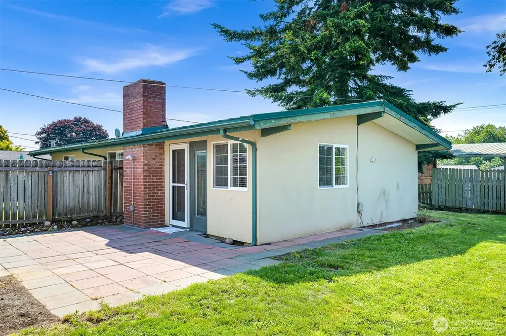 2267 Hawthorne Street Ferndale WA 98248