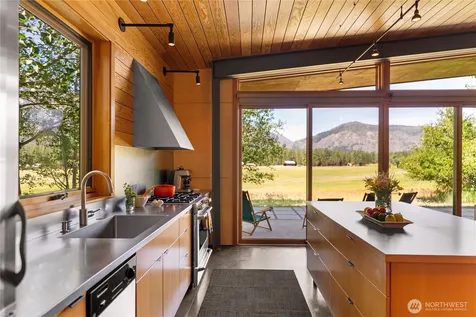 63 Chechaquo Ranch Road Mazama WA 98833