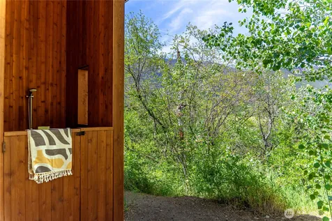 63 Chechaquo Ranch Road Mazama WA 98833
