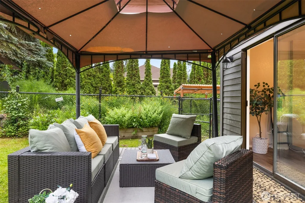 17021 76th Avenue W Edmonds WA 98026
