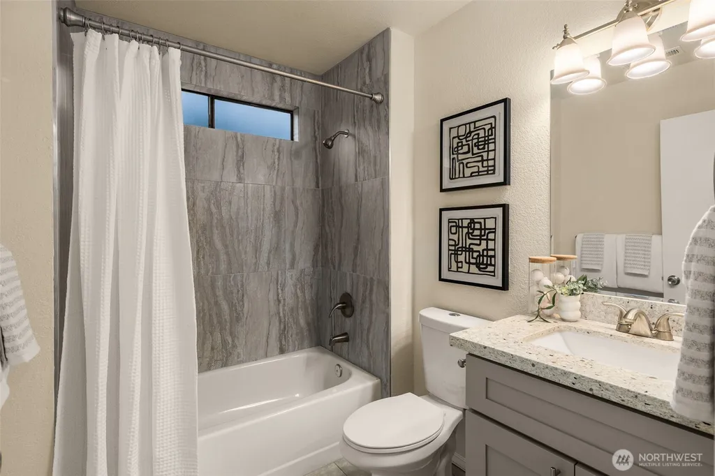17021 76th Avenue W Edmonds WA 98026