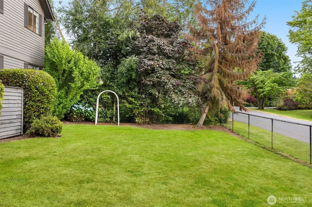 17021 76th Avenue W Edmonds WA 98026