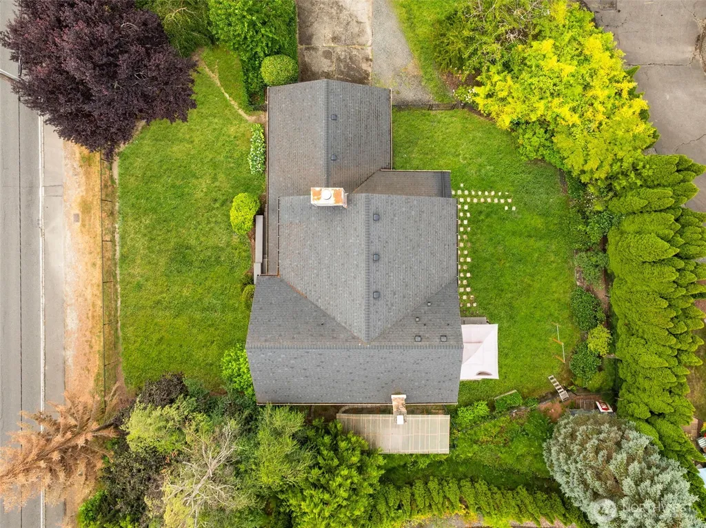 17021 76th Avenue W Edmonds WA 98026