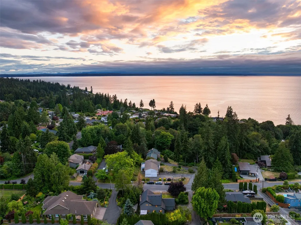 17021 76th Avenue W Edmonds WA 98026