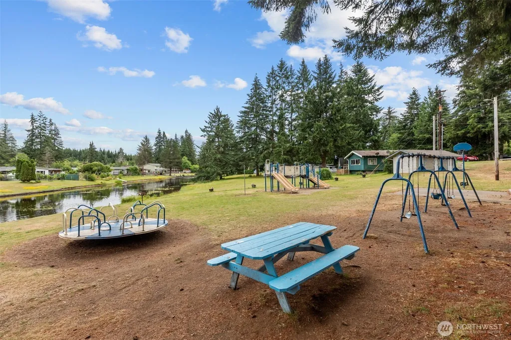 1620 W Star Lake Drive Elma WA 98541