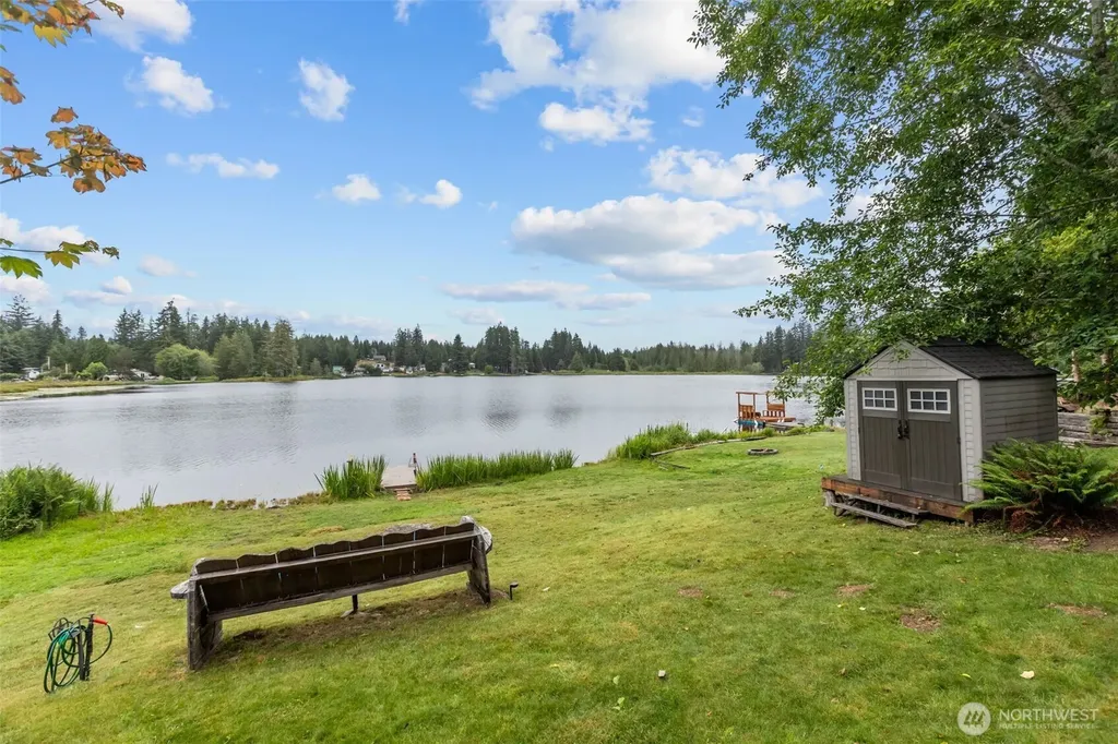 1620 W Star Lake Drive Elma WA 98541