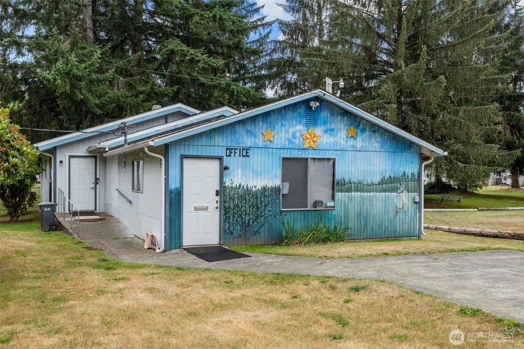 1620 W Star Lake Drive Elma WA 98541