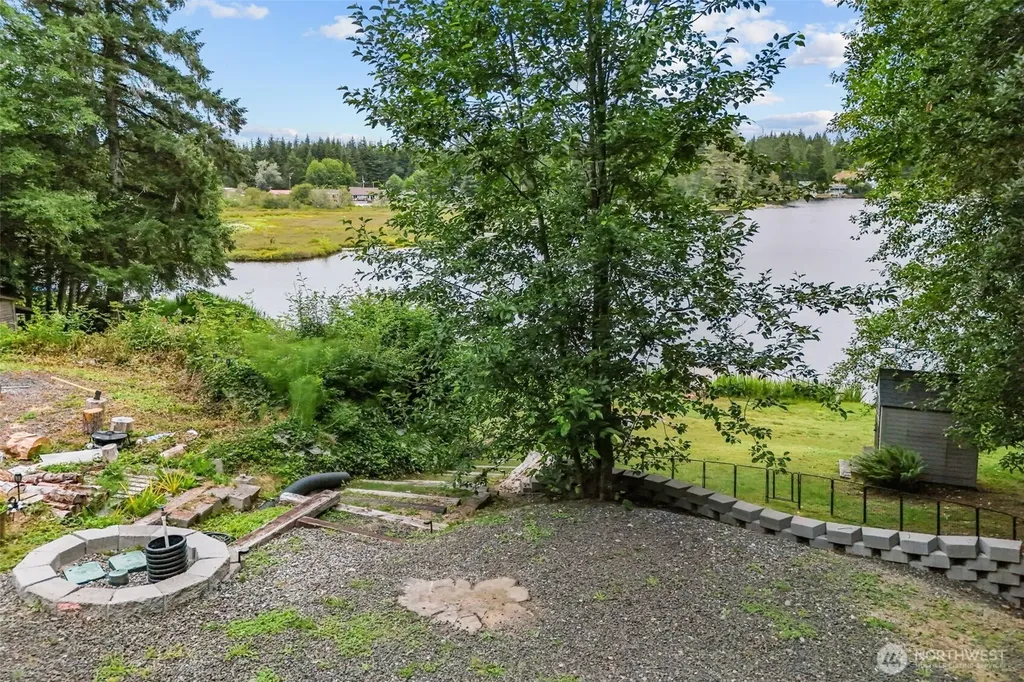 1620 W Star Lake Drive Elma WA 98541