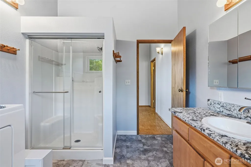 262 Bunker Hill Road Longview WA 98632