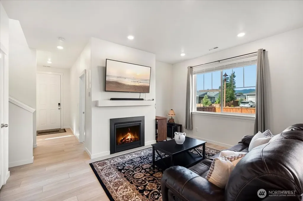 3476 Edith Avenue Enumclaw WA 98022