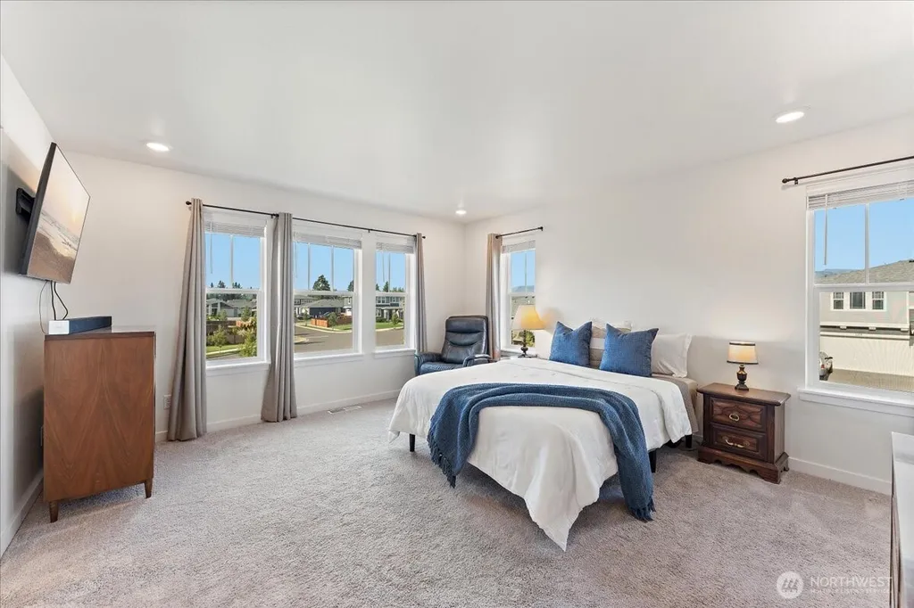 3476 Edith Avenue Enumclaw WA 98022