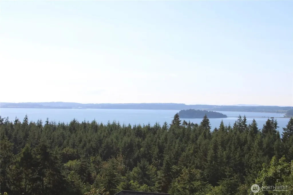 1076 Malvern Hills Drive Camano Island WA 98282