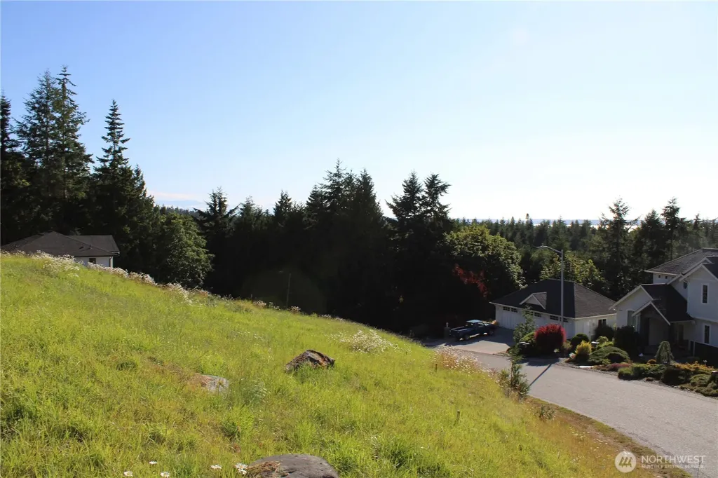 1076 Malvern Hills Drive Camano Island WA 98282