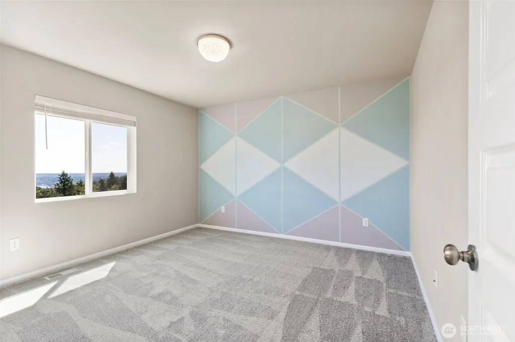 1331 Baker Heights Bremerton WA 98312