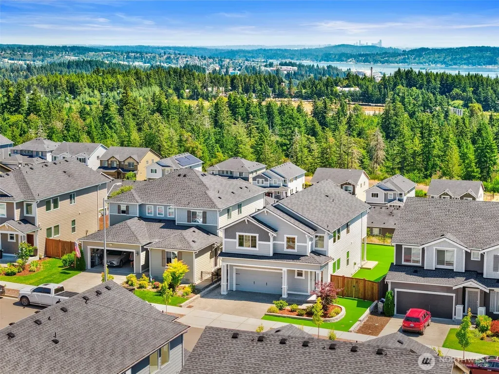 1331 Baker Heights Bremerton WA 98312