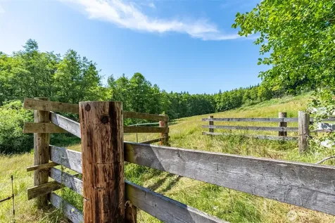 461 Kjesbu Road Silver Creek WA 98585