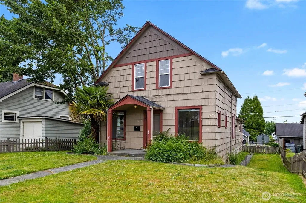 2307 Rockefeller Everett WA 98201