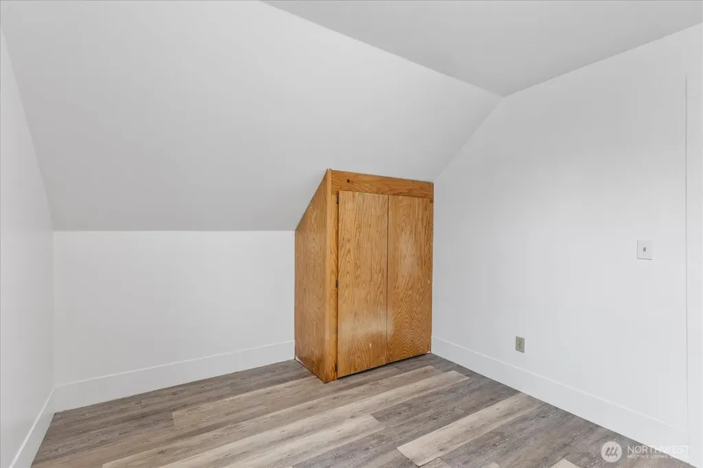 2307 Rockefeller Everett WA 98201
