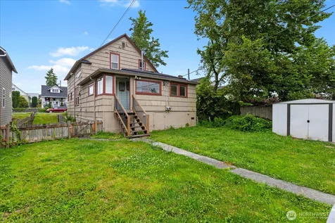 2307 Rockefeller Avenue Everett WA 98201