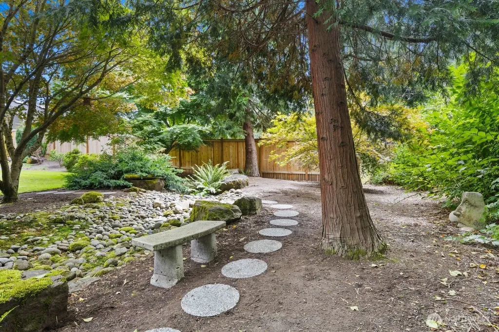 3832 113th Drive SE Snohomish WA 98290