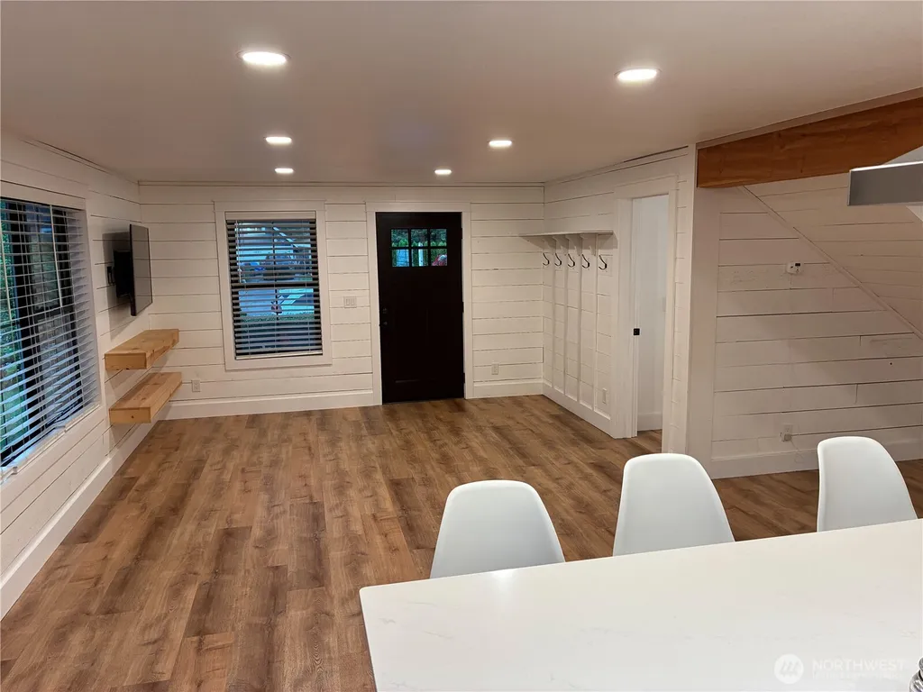 1977 Harding Street Enumclaw WA 98022