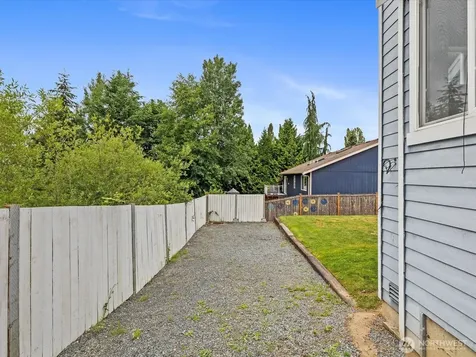 6705 49th Place NE Marysville WA 98270