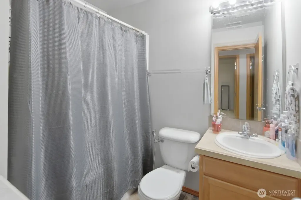 15633 26th Ave W Lynnwood WA 98087