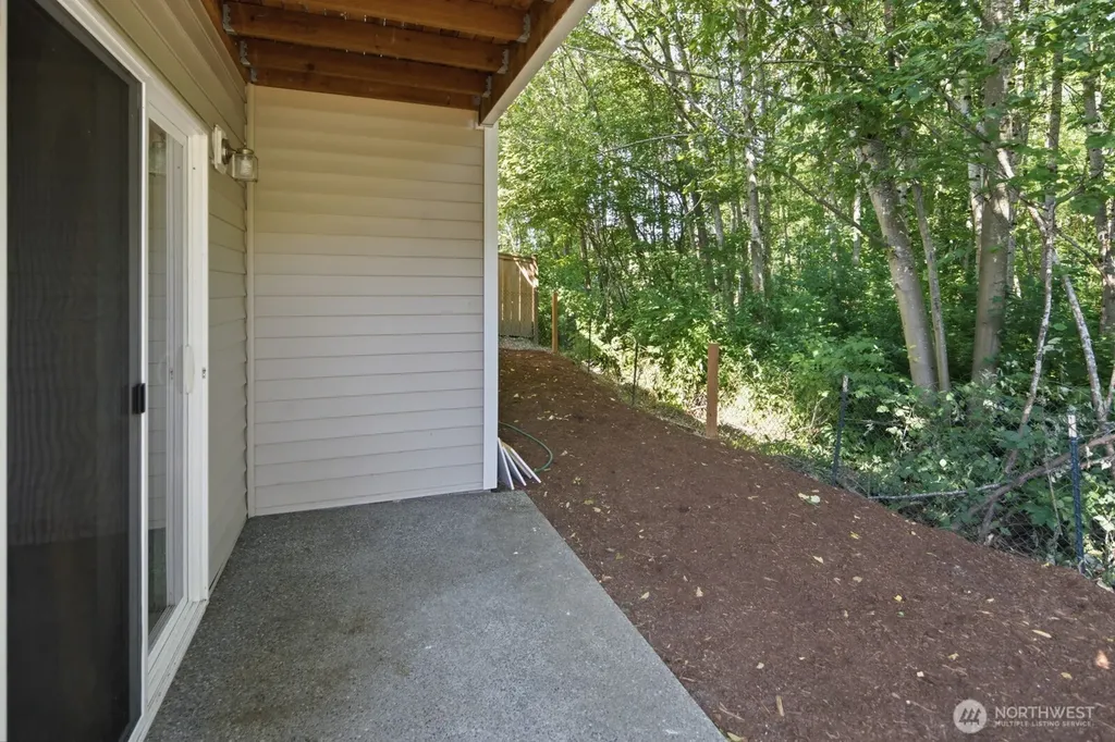 15633 26th Ave W Lynnwood WA 98087