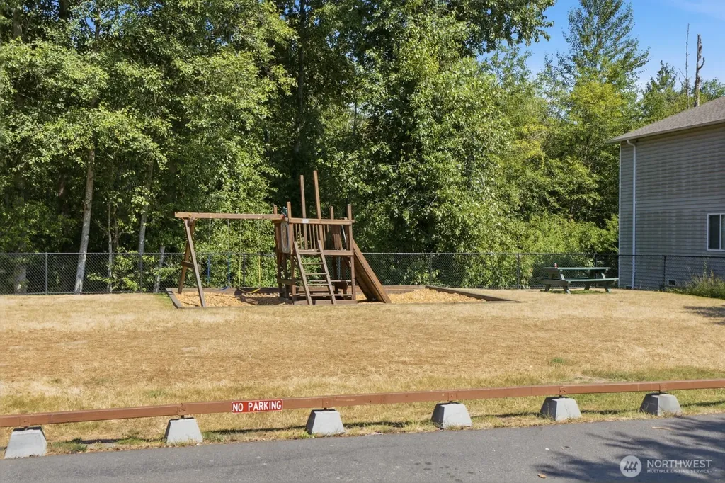 15633 26th Ave W Lynnwood WA 98087