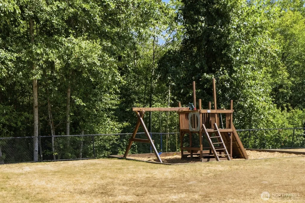 15633 26th Ave W Lynnwood WA 98087