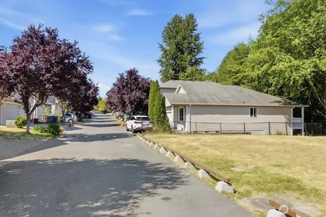 15633 26th Ave W Lynnwood WA 98087