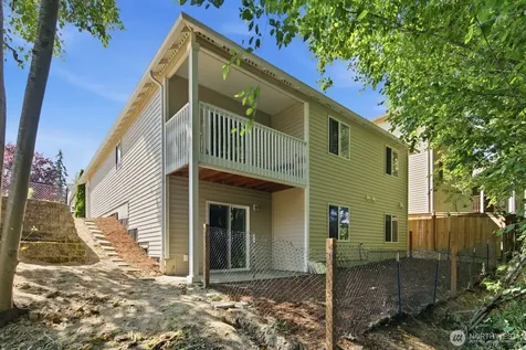 15633 26th Ave W Lynnwood WA 98087