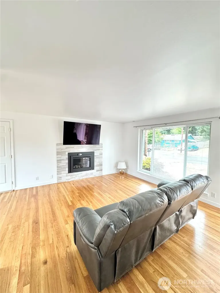 6311 188th Street SW Lynnwood WA 98037
