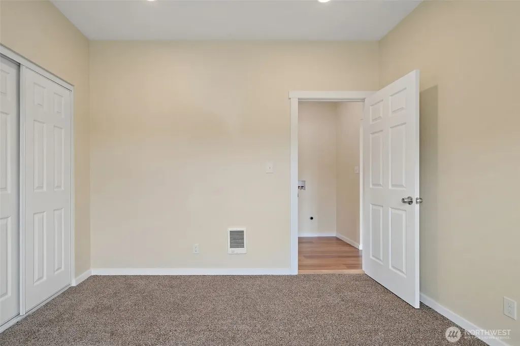 610 E 7th Street Port Angeles WA 98362