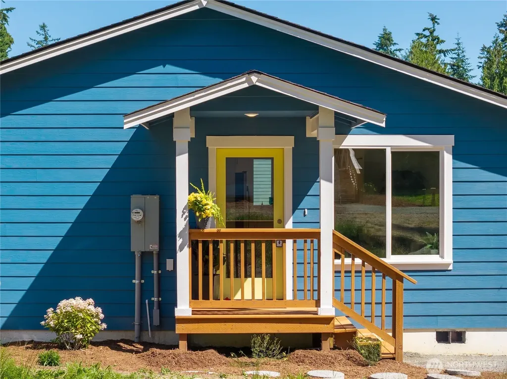 6884 Helena Clinton WA 98236