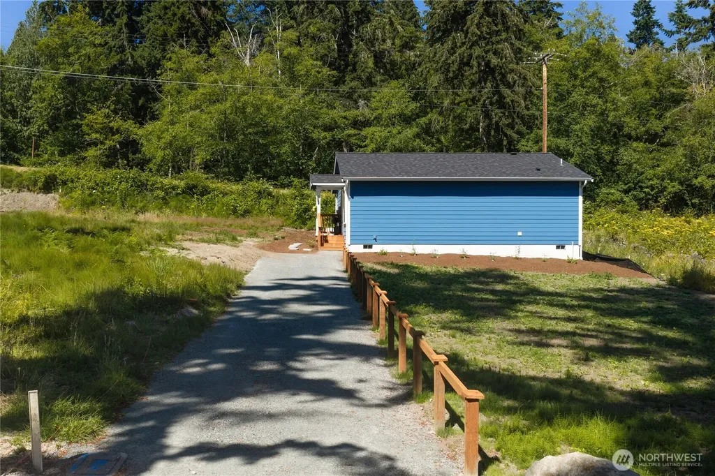 6884 Helena Clinton WA 98236