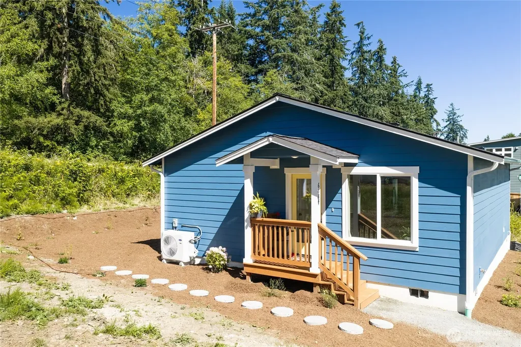 6884 Helena Clinton WA 98236