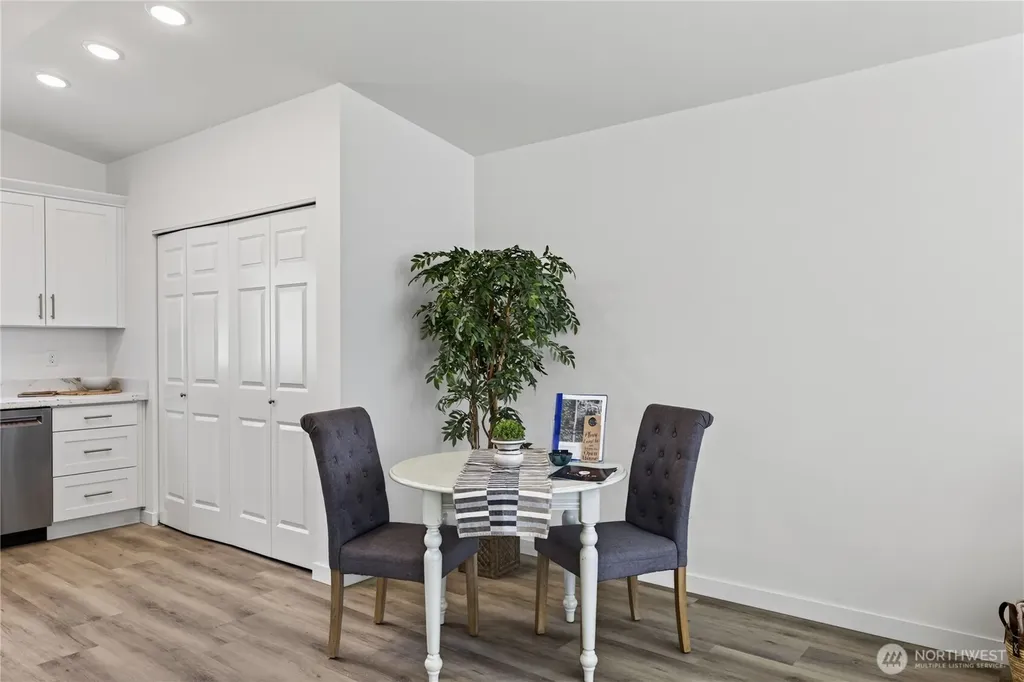 6884 Helena Clinton WA 98236