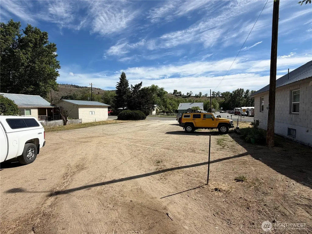 309 E 7th Street Tonasket WA 98855