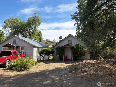 309 E 7th Street Tonasket WA 98855